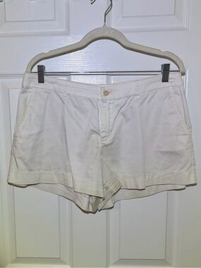 Ralph Lauren Classic Tailored White Women's Golf or Tennis Shorts. Fits Like 8